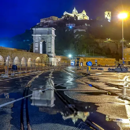 -b By Homes In Ancona