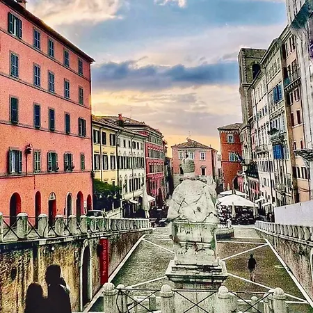 Homes In - B Ancona