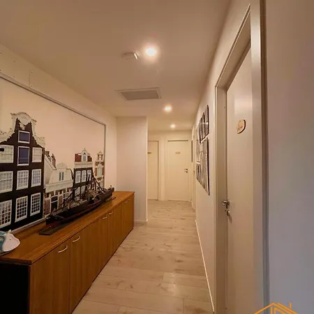 Carloalbertoapartment -b By Homes In Apartment *